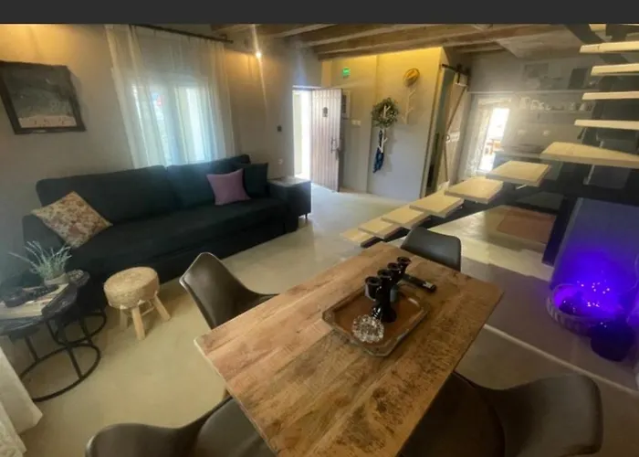 Cephalonian Casa * ארגוסטולי