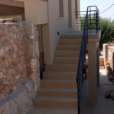 Cephalonian Casa * أرغوستولي